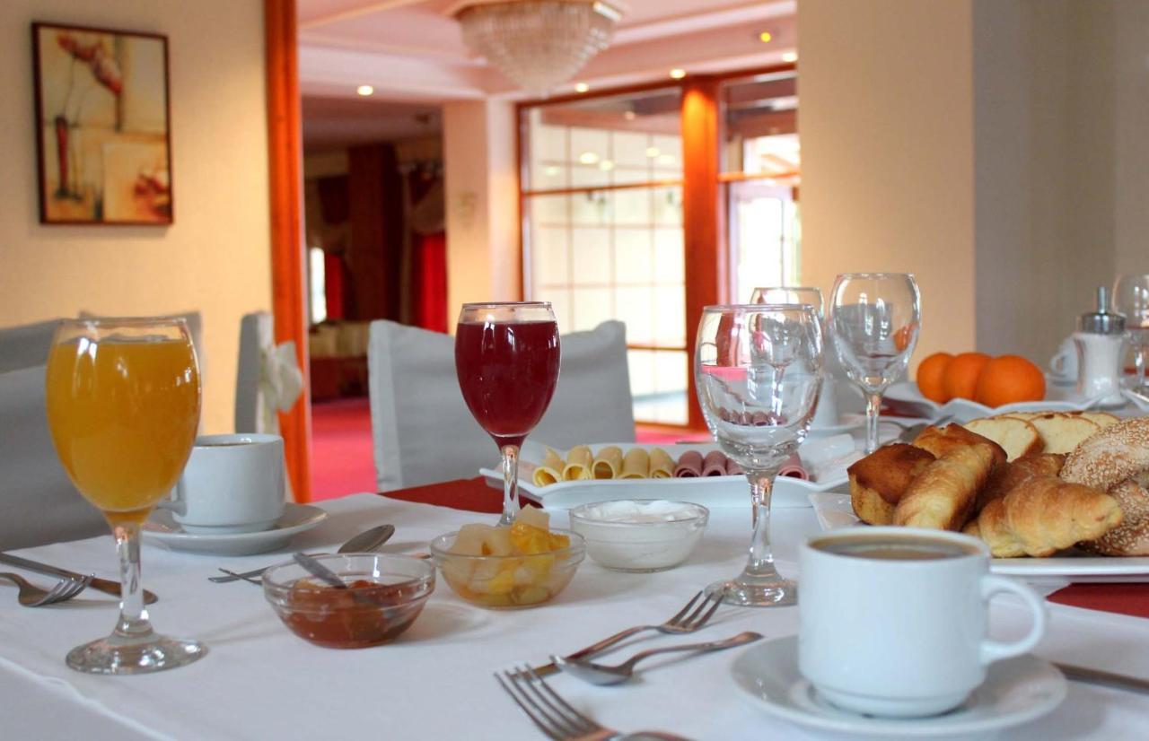 Famissi Eden Hotel Kalampáka Dış mekan fotoğraf