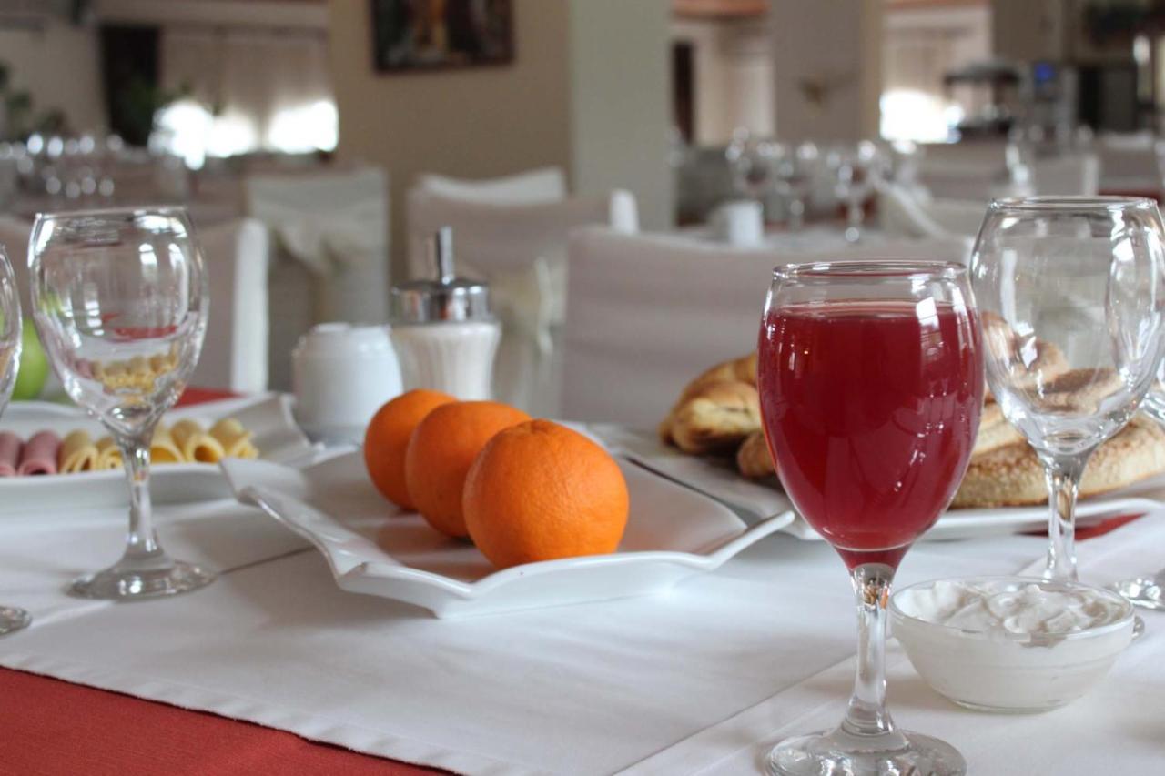 Famissi Eden Hotel Kalampáka Dış mekan fotoğraf