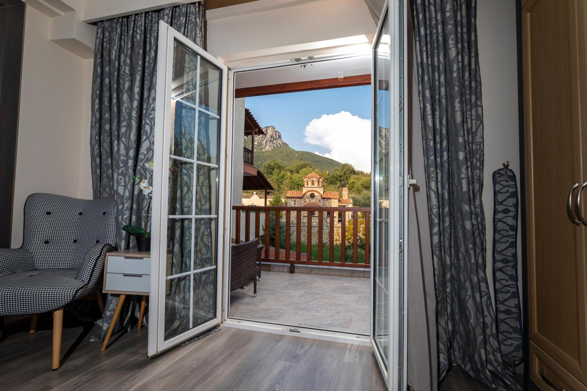 Famissi Eden Hotel Kalampáka Dış mekan fotoğraf