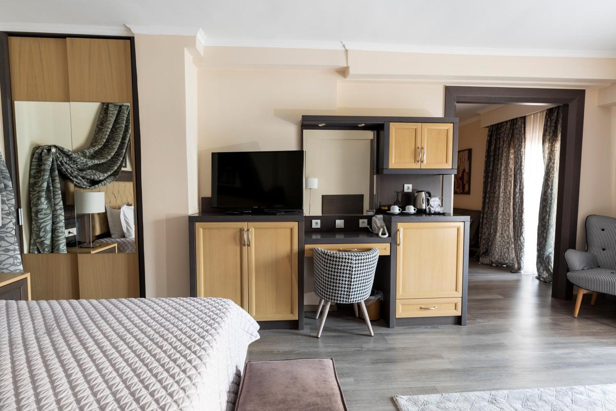 Famissi Eden Hotel Kalampáka Dış mekan fotoğraf